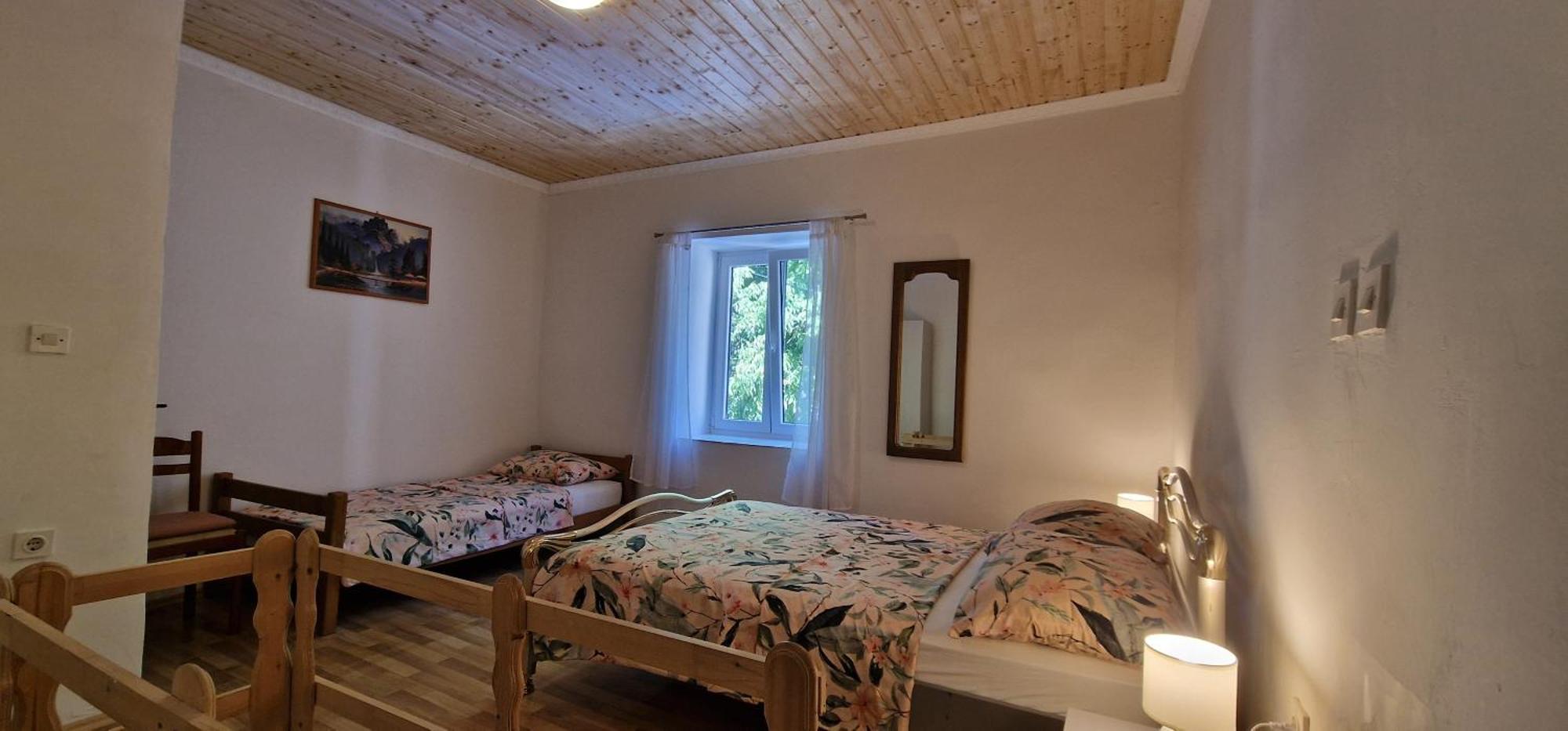Studio Apartman Kastel Kambelovac Каштела Екстер'єр фото
