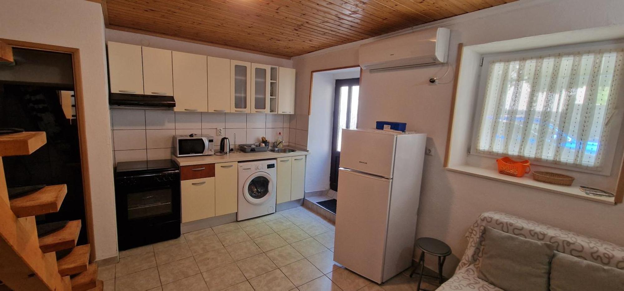 Studio Apartman Kastel Kambelovac Каштела Екстер'єр фото